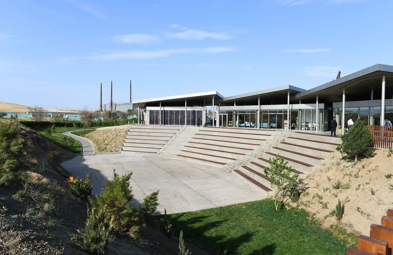 Yanar dagh Cultural exhibition