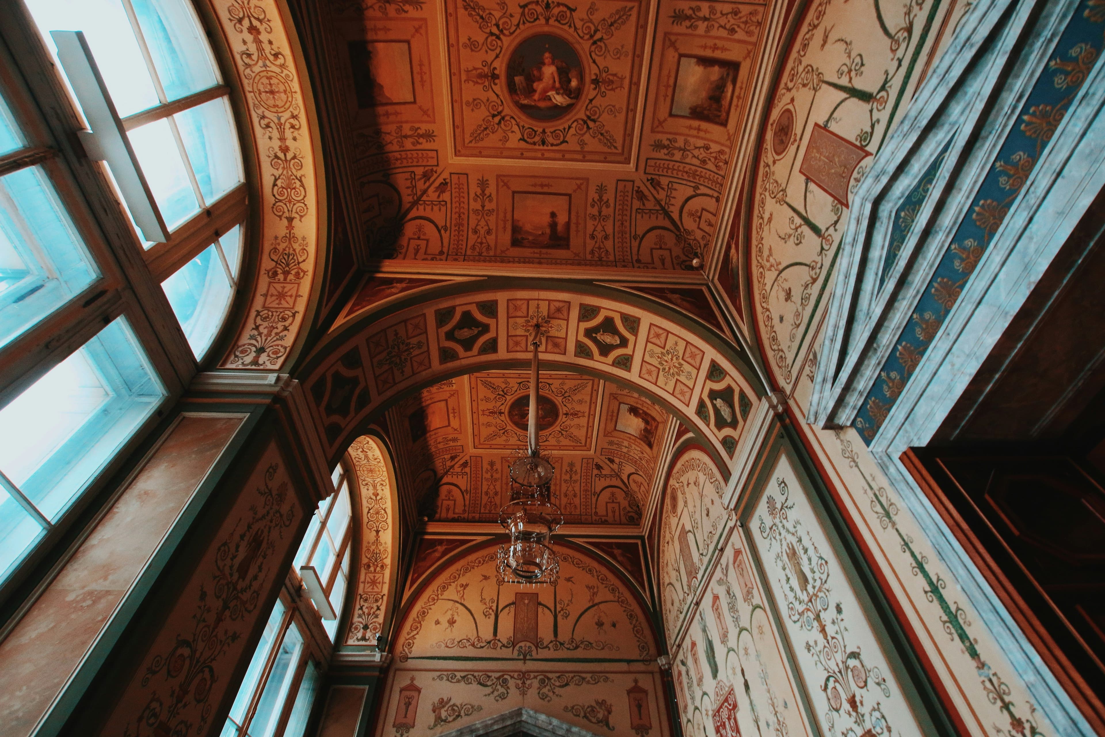 Langit-langit cantik di Museum Hermitage